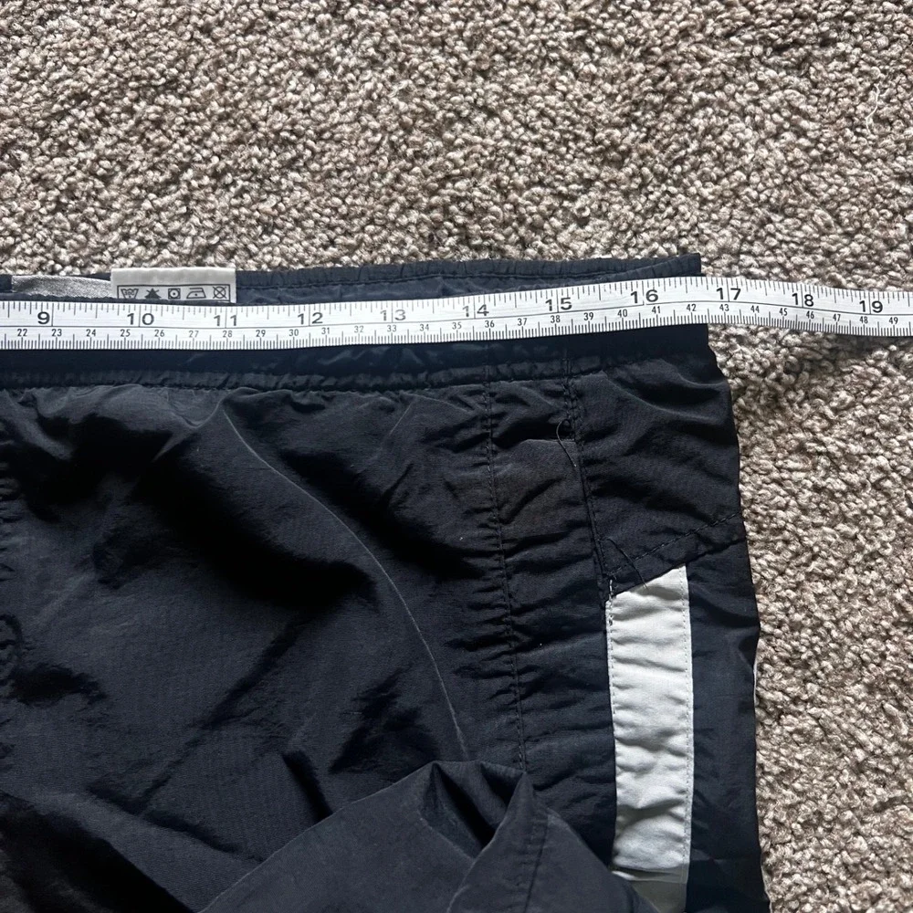 Vintage Nike Y2K Silver Tag‎ Athletic Shorts Cargo Black Medium (10-12) 0242